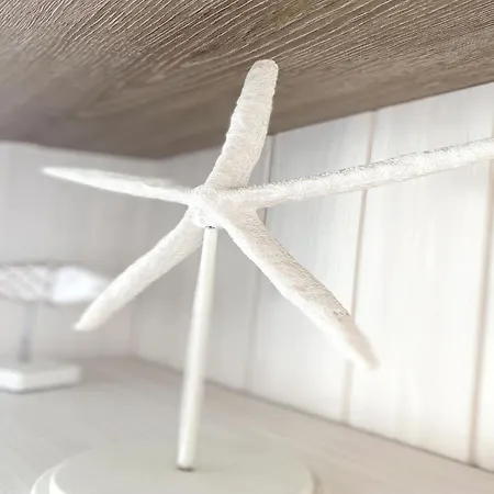 In With Sea View Дом отдыха *